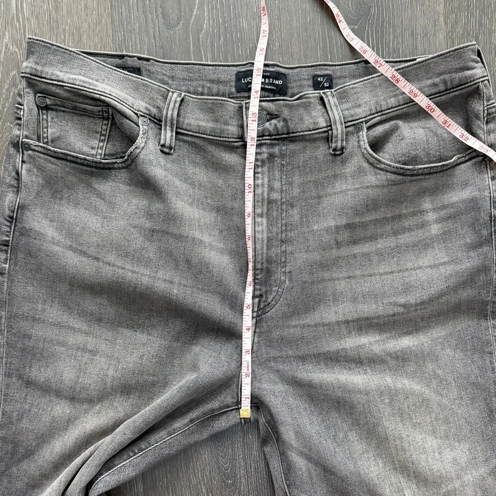 Lucky Brand Stretch Athletic Tapered Fit Mens Jeans 42X32 Gray Casual Minimalist